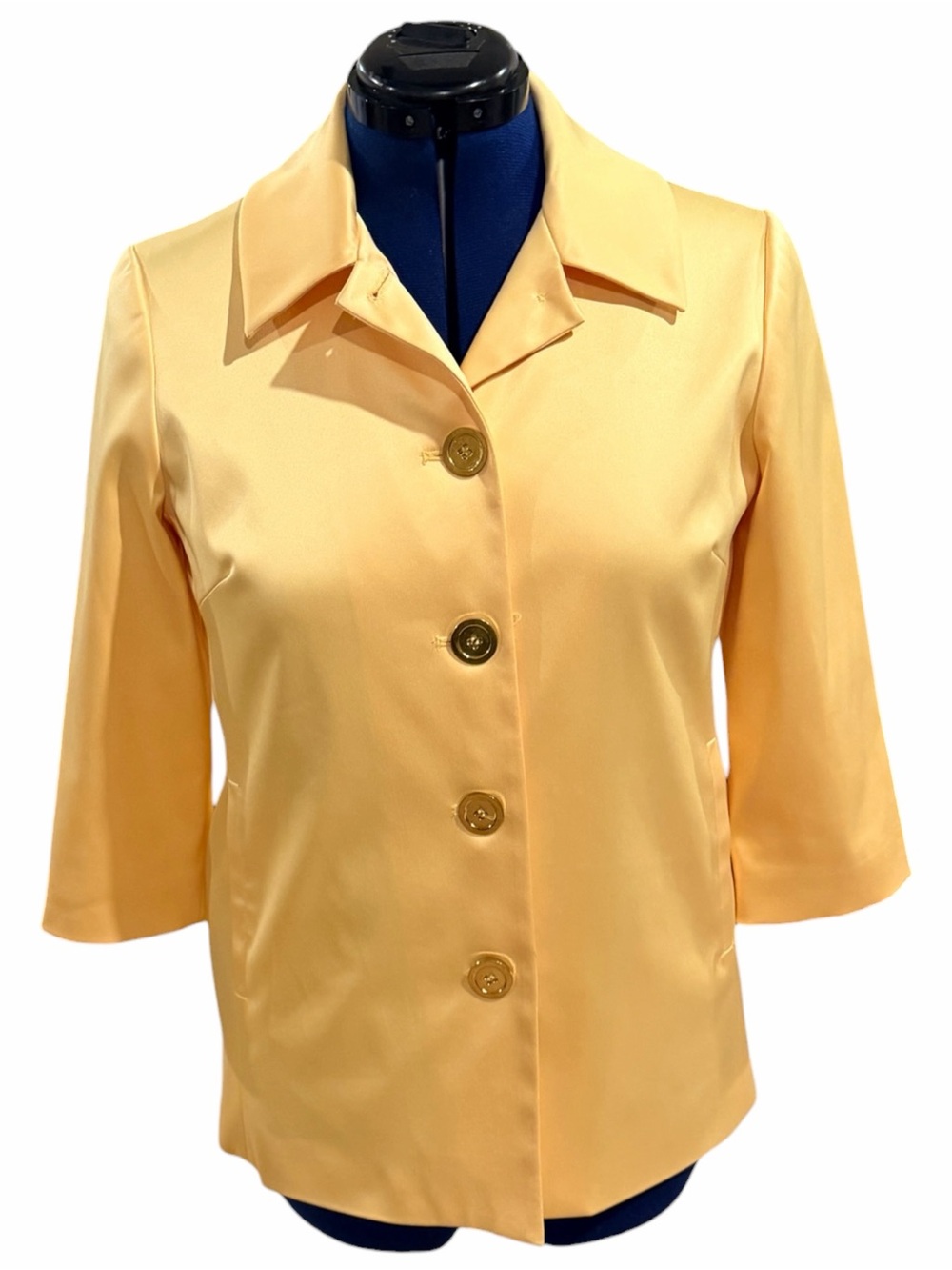 Covington Yellow Button-Front Three-Quarter Sleeve Jacket